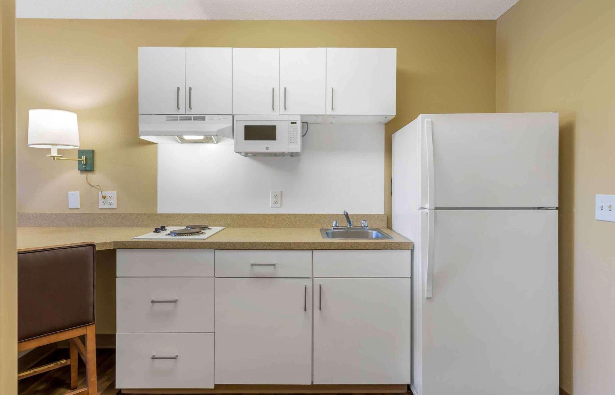 Extended Stay America Suites - Boston - Бърлингтън Екстериор снимка