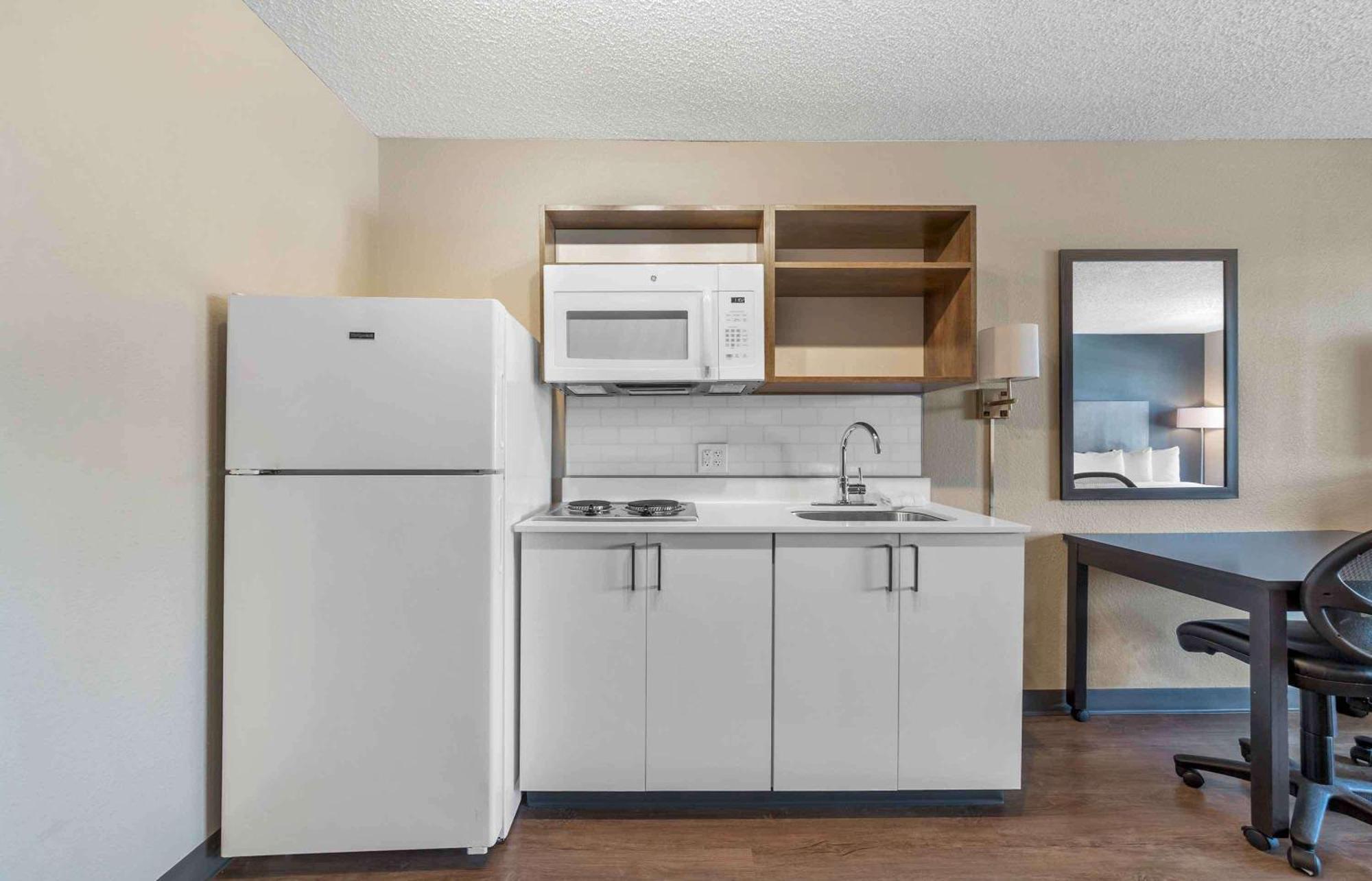 Extended Stay America Suites - Boston - Бърлингтън Екстериор снимка