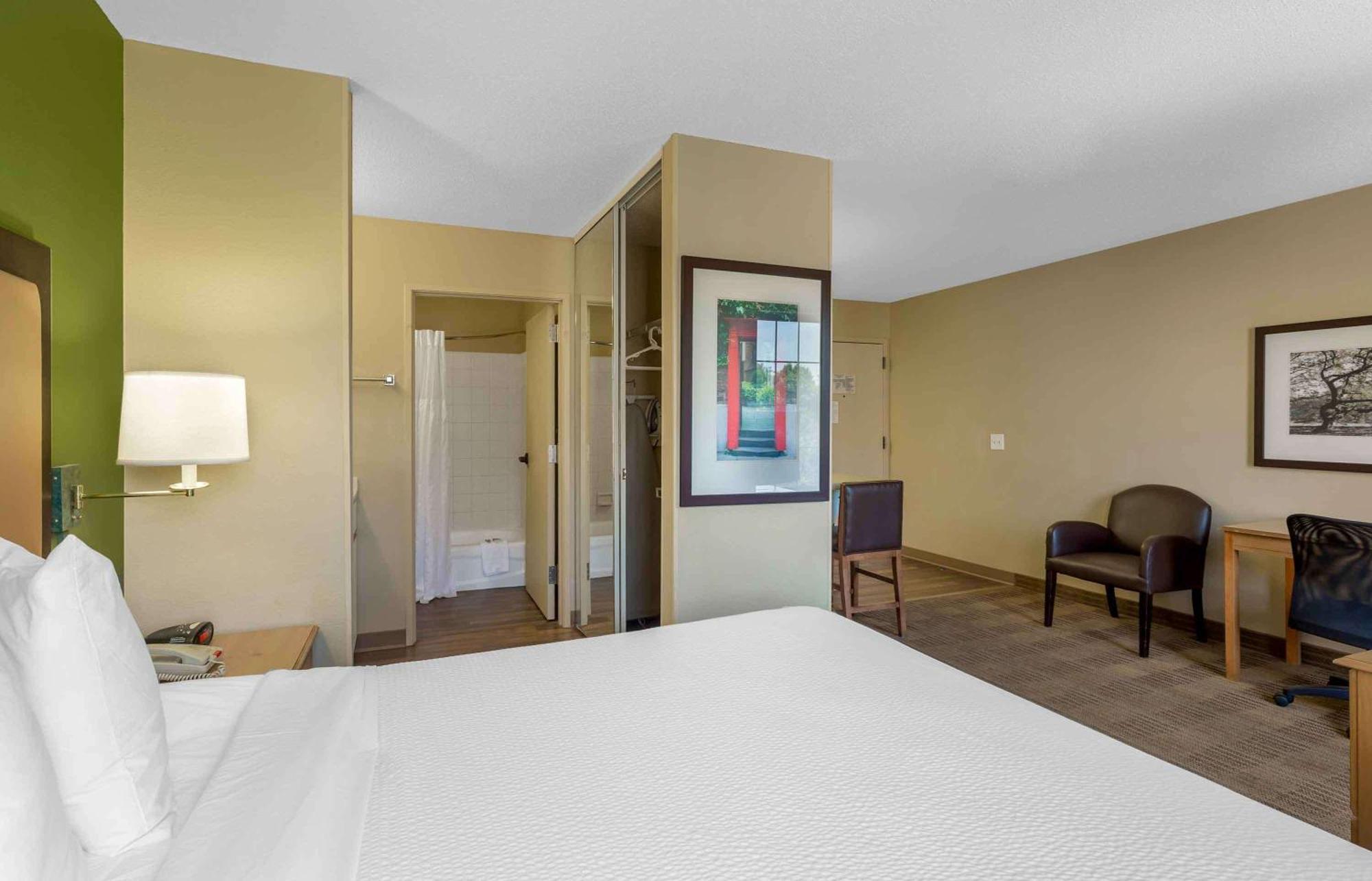 Extended Stay America Suites - Boston - Бърлингтън Екстериор снимка