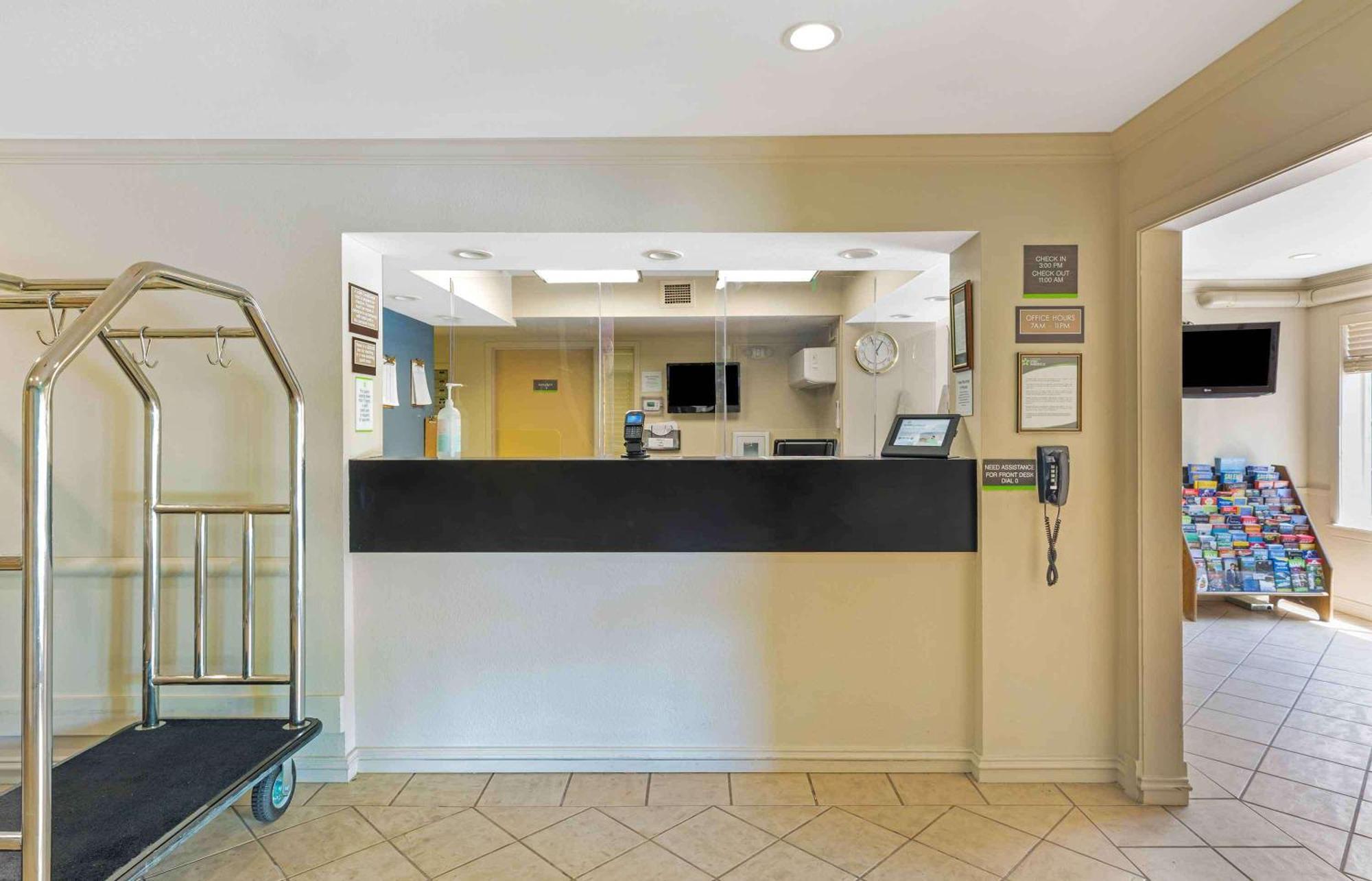 Extended Stay America Suites - Boston - Бърлингтън Екстериор снимка