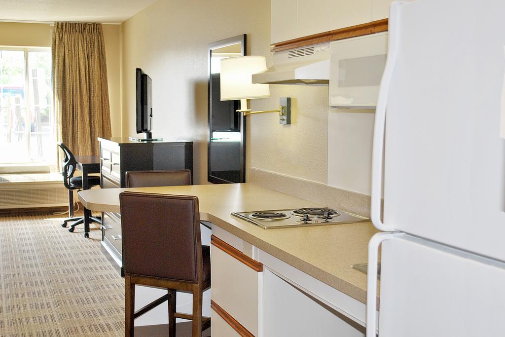 Extended Stay America Suites - Boston - Бърлингтън Екстериор снимка