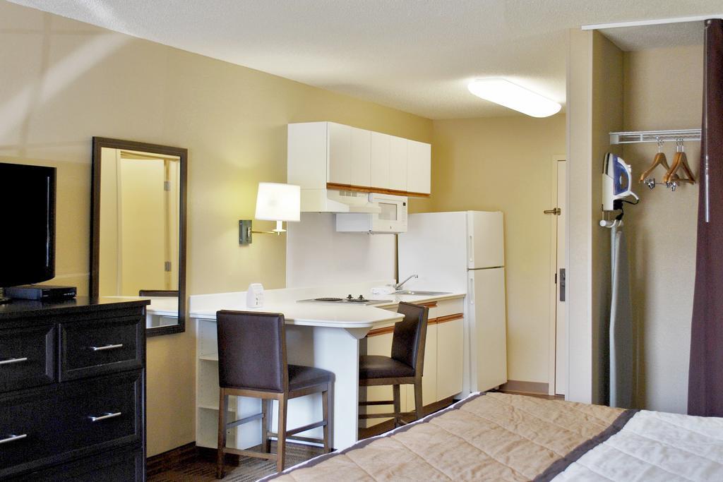 Extended Stay America Suites - Boston - Бърлингтън Екстериор снимка